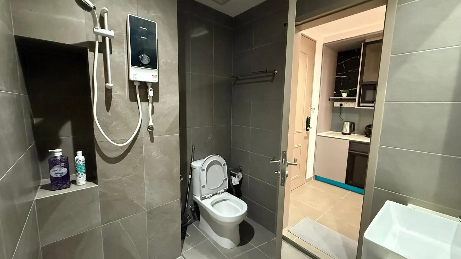 Apartment One Utama 3Km Away Lovely Studio Petaling Jaya Malaysia